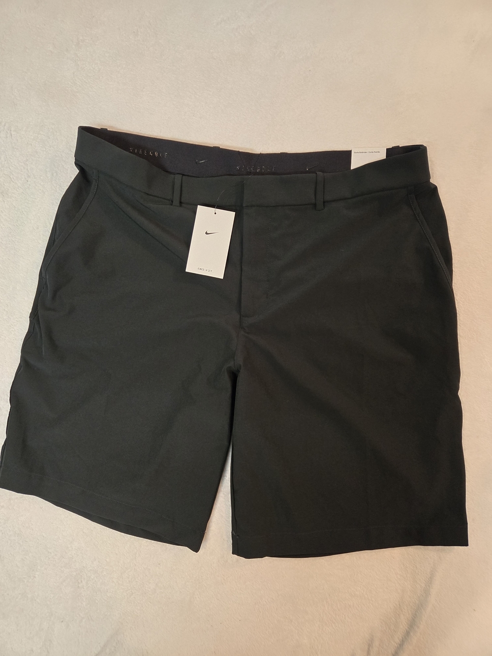 NWT NIKE Dri-fit Shorts In Size 40